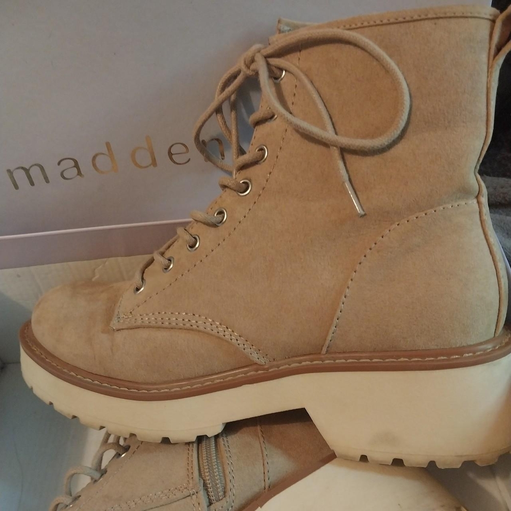 Madden Girl Tan Ankle Boots - Picture 7 of 7